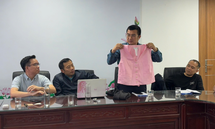 Đại diện Tập đoàn Hồ Gươm trình bày về thách thức Tập đoàn đang gặp phải. Ảnh: Diễm Quỳnh